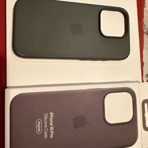 Apple iPhone 16 Pro Silicone Case - Dark Gray